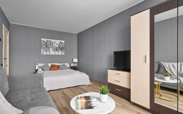 Светлый дом на Новочеркасском бульваре