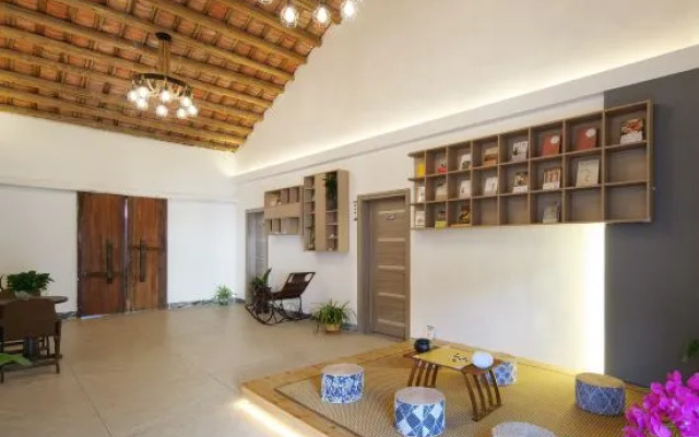Banyan Tree Courtyard Homestay (Beihai Yintan Branch)
