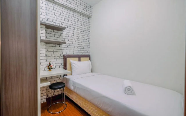 Minimalist and Cozy Stay 2BR at Podomoro Golf View Apartment – Guest Rooms – Depok