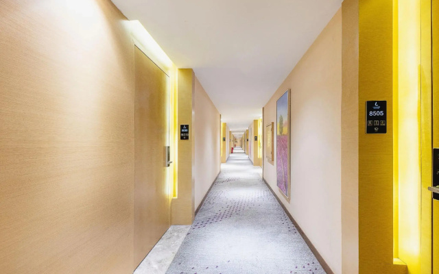 Lavande Hotels（Shenzhen Fanshen Metro Station&Wanda Plaza ）