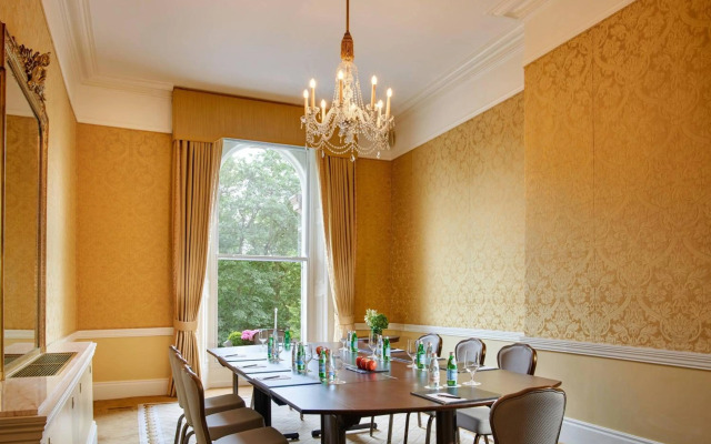 The Shelbourne, Autograph Collection