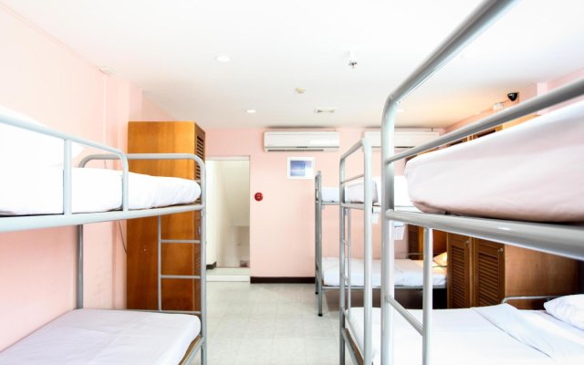 Hostel @ 8 Sukhumvit Bangkok