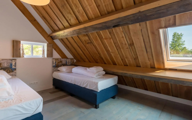 Majestic mansion in Vrouwenpolder with private garden