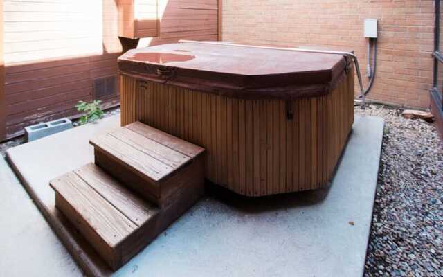 Park Avenue Standard 2 Bedroom Condominiums