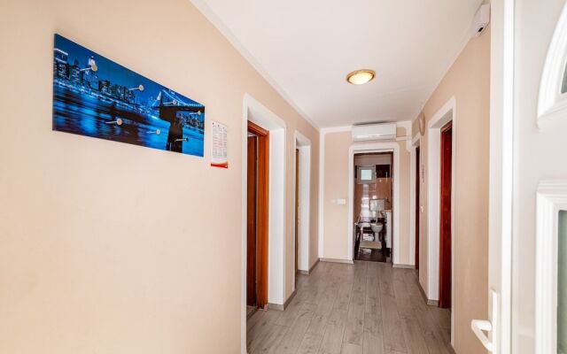Holiday Home Villa Vesna Lux