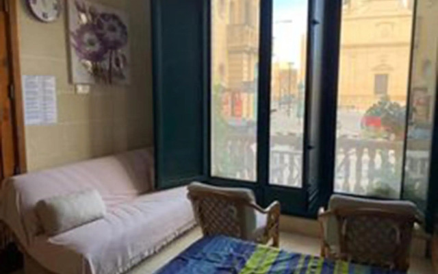 Qronfli Holiday Apartments With Swimming Pool