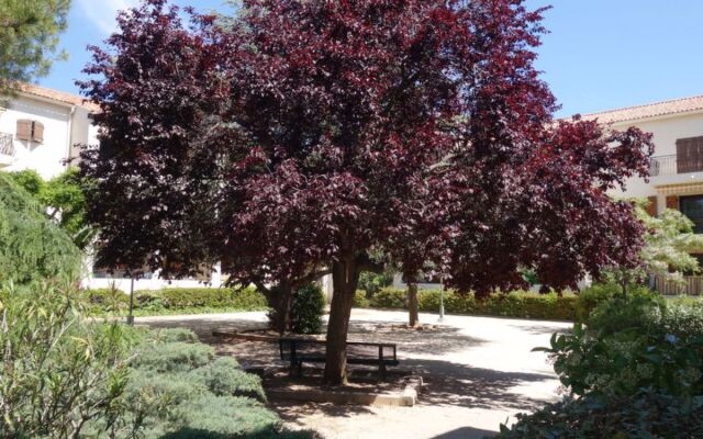 Provence Village 14477