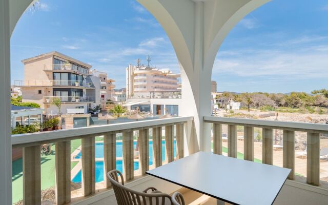 Orange Colom Seaside Apartments