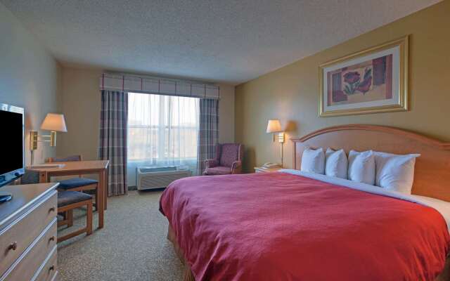 Country Inn & Suites by Radisson, Forest Lake, MN