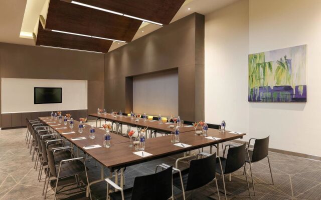 ibis Kochi City Centre Hotel