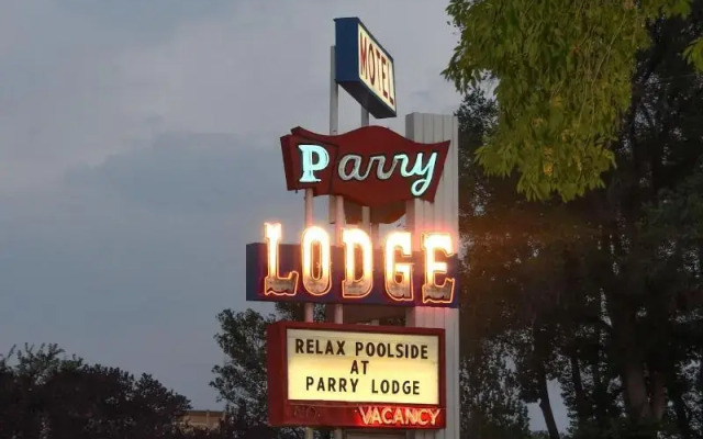 Parry Lodge