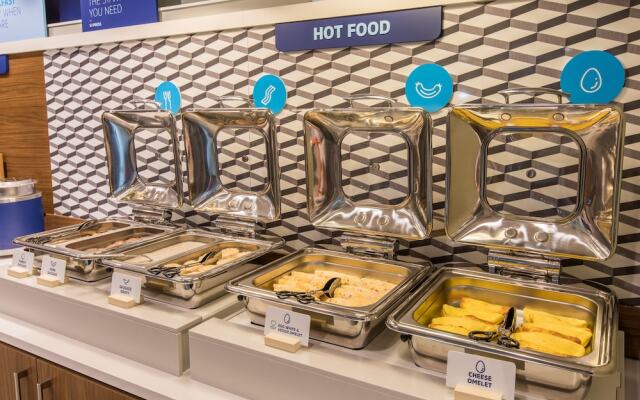 Holiday Inn Express & Suites Greenville S- Piedmont, an IHG Hotel