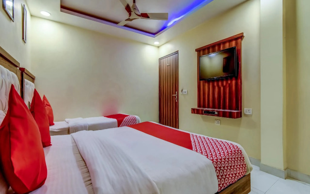 Oyo 18867 Hotel Vision Palace