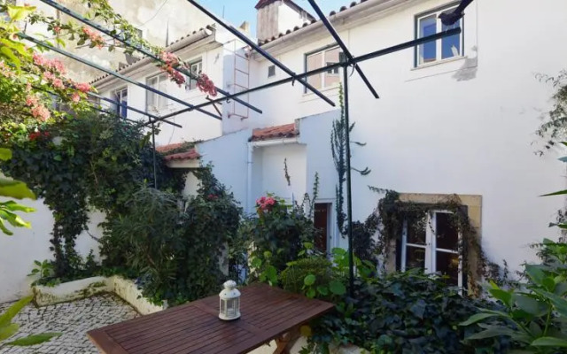 Feels Like Home - Alfama Terrace