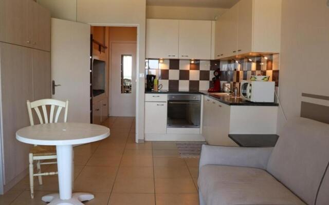 Appartement Cavalaire-sur-Mer, 1 pièce, 4 personnes - FR-1-100-184