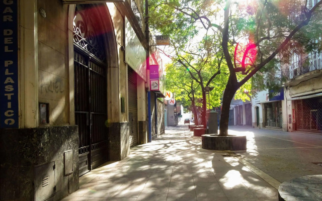 Sacha Mistol Art Hotel