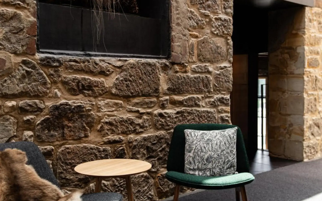Moss Hotel