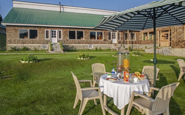 Nedous Hotel