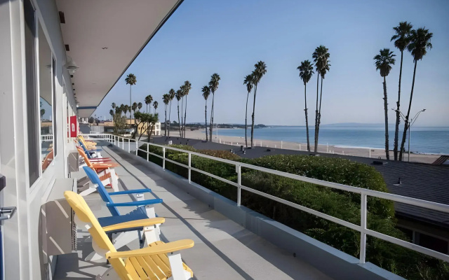 Beach Street Inn and Suites