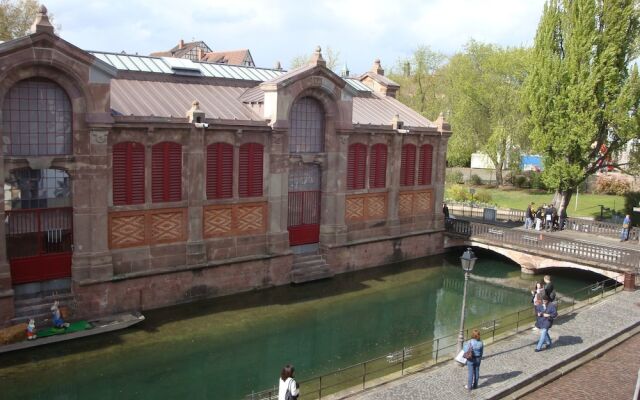Sur les Quais de Colmar