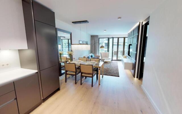 White Pearl Apartment 1.03