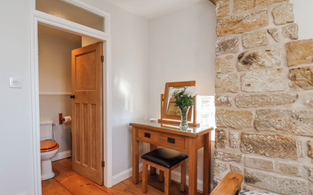 Holly Cottage