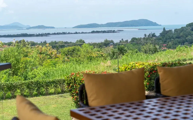 White Monkey Villa - Private Pool & Jacuzzi