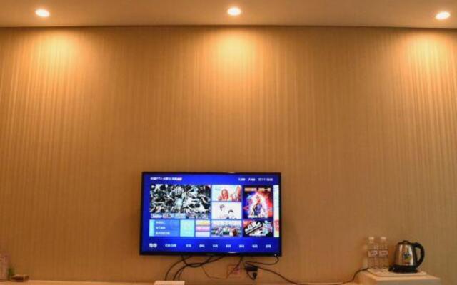 Jinzun Hotel (Victoria Wanyuecheng Chifeng South Railway Station)
