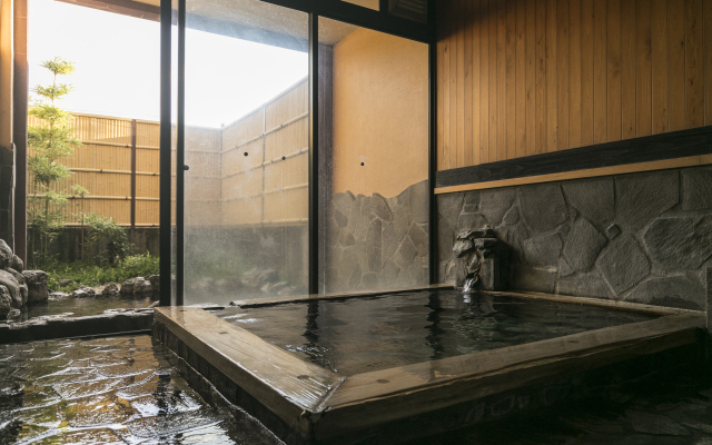 Ueki Onsen Takanoya