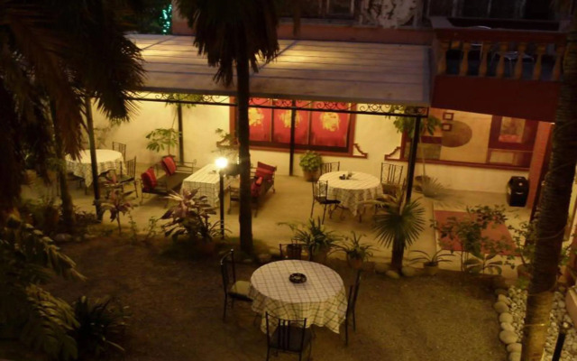 Hotel Lion