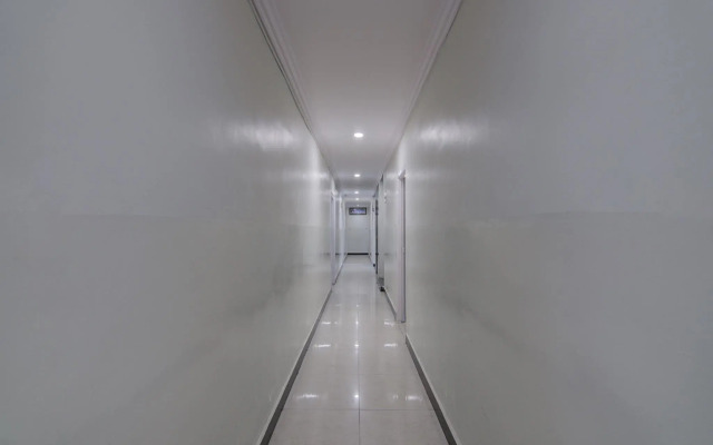 Collection O 14323 Anupama Hotel