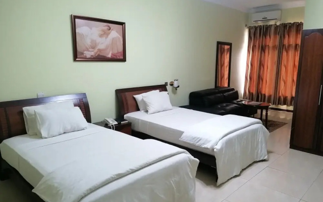 Royal Gibson Hotel Ltd