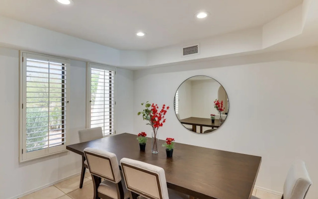 Fire Pit, Grill: Mtn-view Home in Paradise Valley