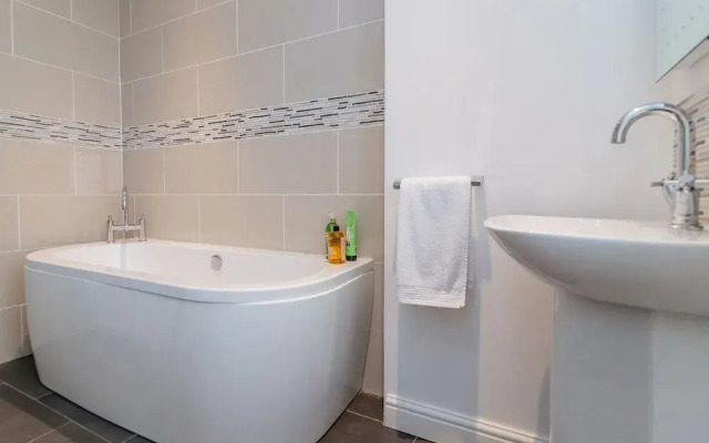 Laundimer House Bed & Breakfast