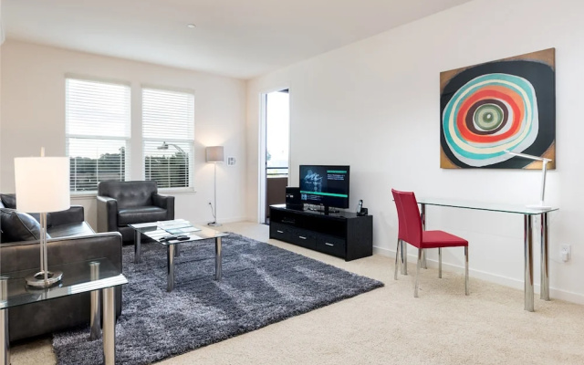 Bluebird Suites in Silicon Valley
