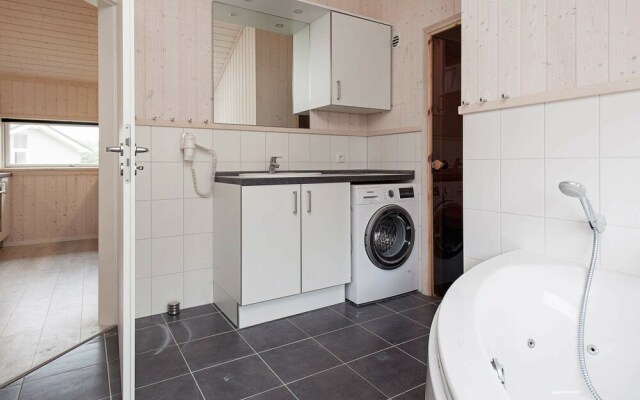 5 Star Holiday Home in Grossenbrode