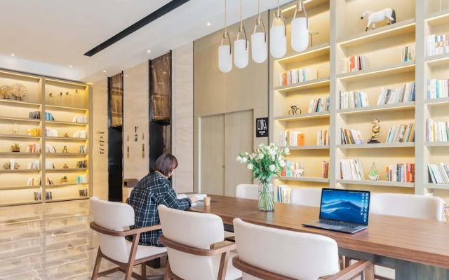 Atour Hotel (Hefei Hi-tech Zone Dashushan Park)