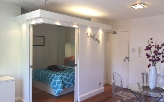 Potts Point Chic, Sydney Apartment