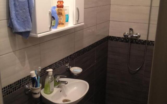 Apartman Sutomore 8 osoba