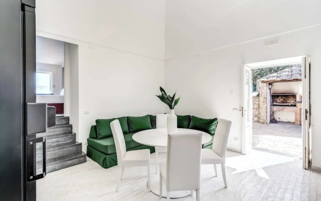 Giulia 2 Villa Apartment Shared Pool Sea Views
