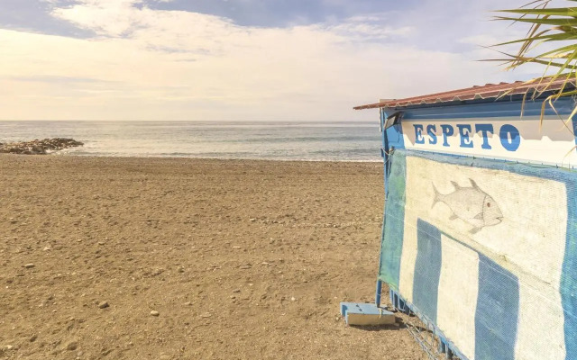 Cubo's Urban Beach Algarrobo