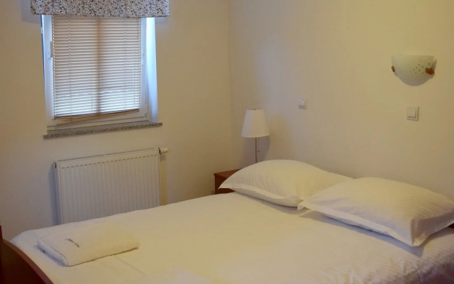 Rooms Pod Lipo Olimje