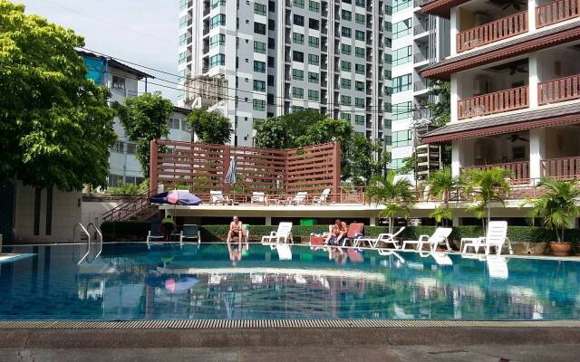 Boss Suites Pattaya