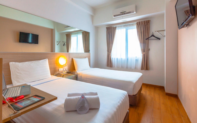 Red Planet Palembang – Guest Rooms – Palembang