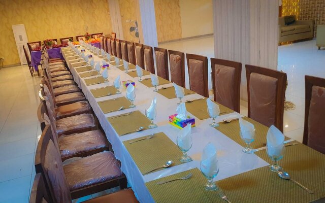 Tikkala Regency Hotel And Restaurant