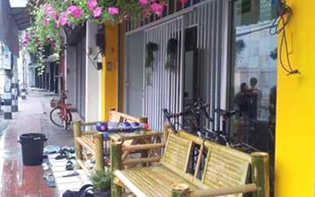The Living Place 3 - Hostel