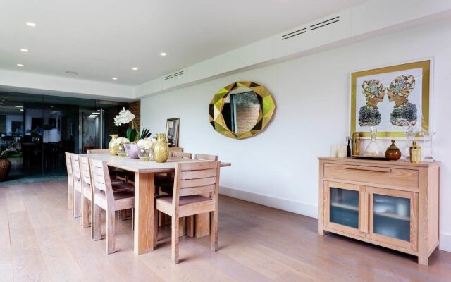 Luxury near Richmond Park