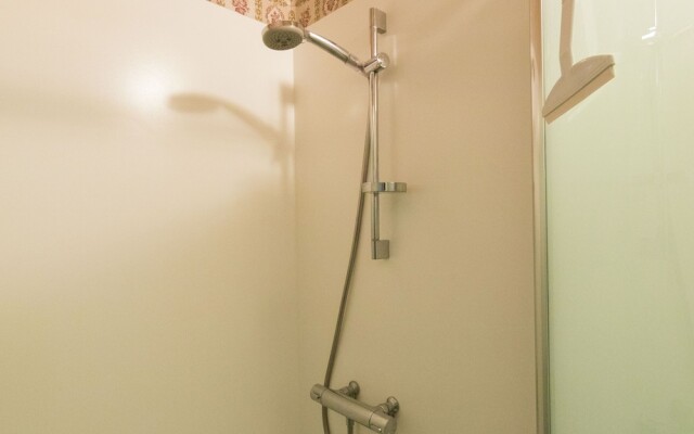 Charming Mansion in Brouchaud With Swimming Pool