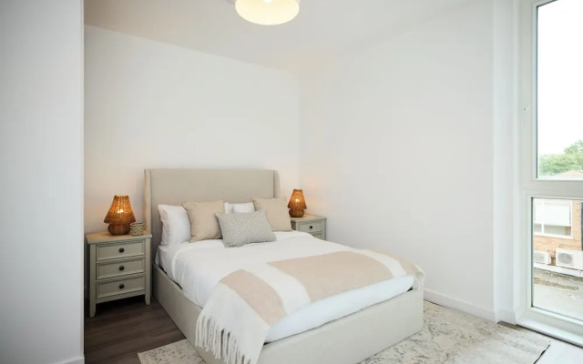 The Tottenham Escape - Lovely 2bdr Flat With Balcony
