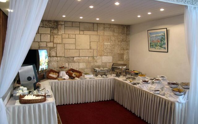 Delfin Hvar Hotel